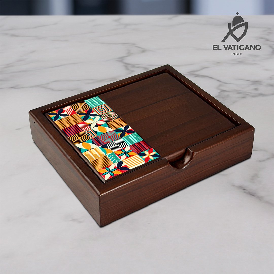Caja porta naipes