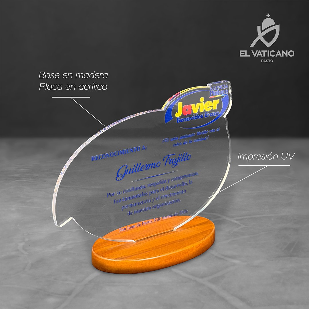 Placa de acrílico óvalo transparente con base en madera