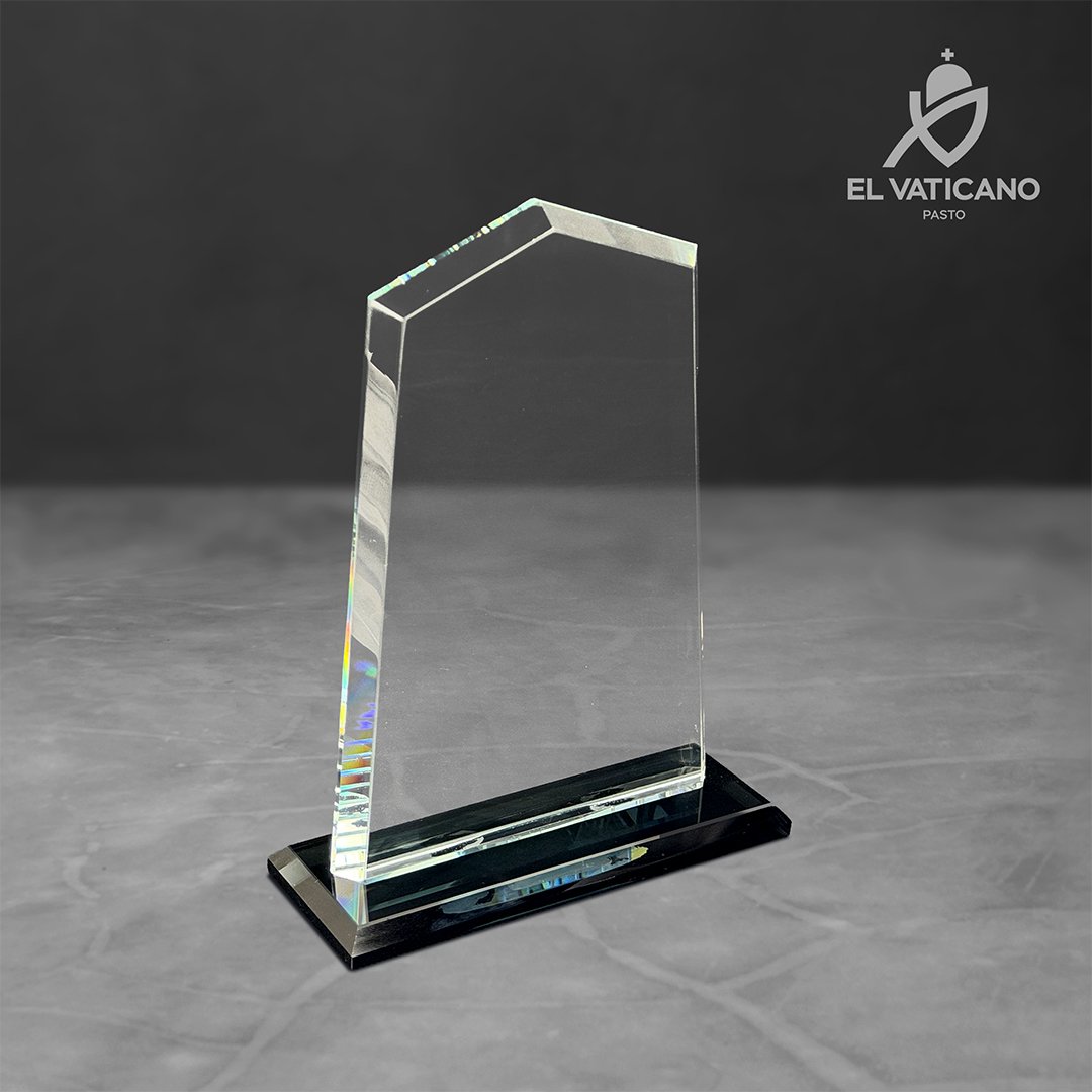 Placa de cristal obelisco con base de cristal negro