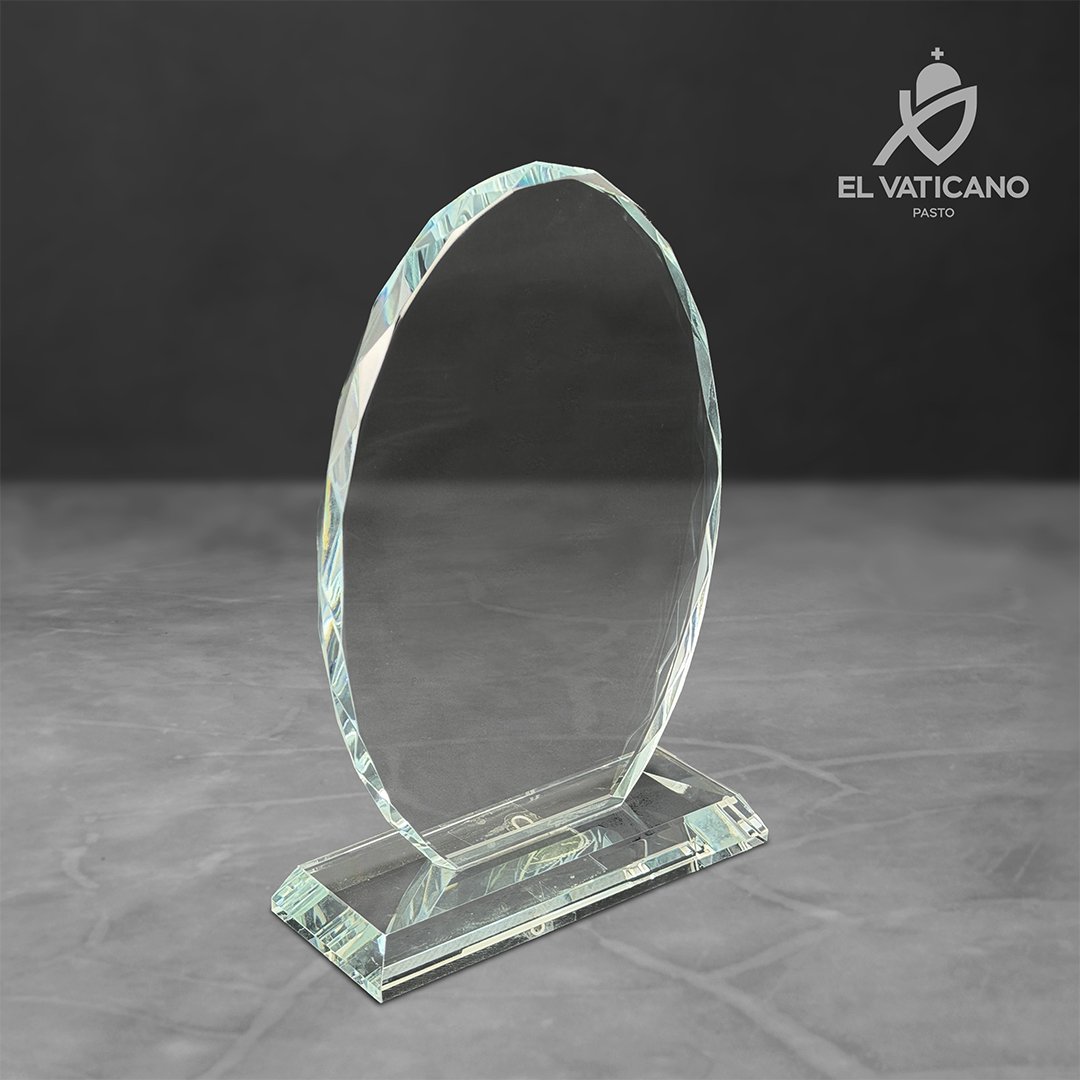 Placa de cristal ovalada con base transparente